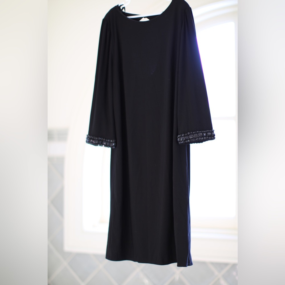 WOMEN’S BLACK SPARKLE CUFF DRESS